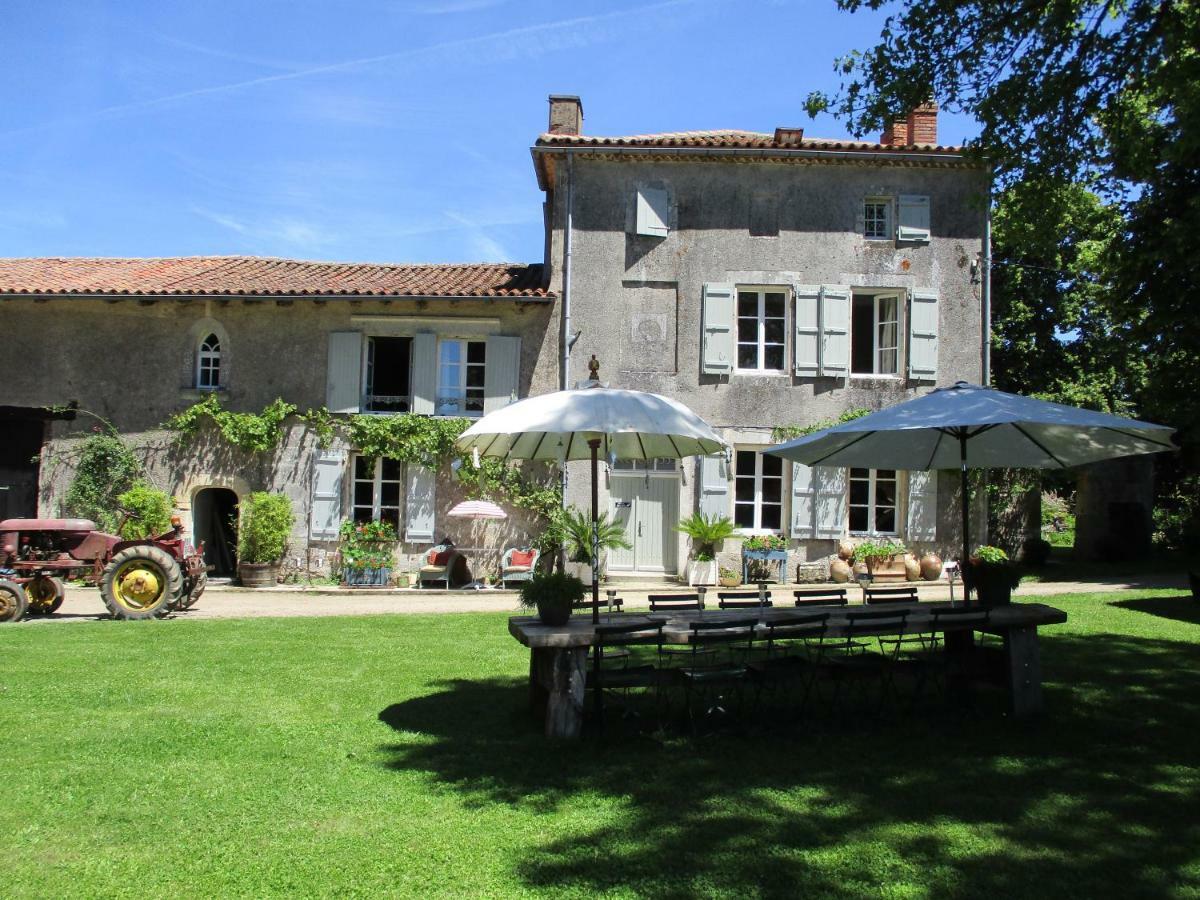Domaine De Lalat - B&B With En-Suite Bathrooms All Rooms With Garden Views Montembœuf Exterior foto